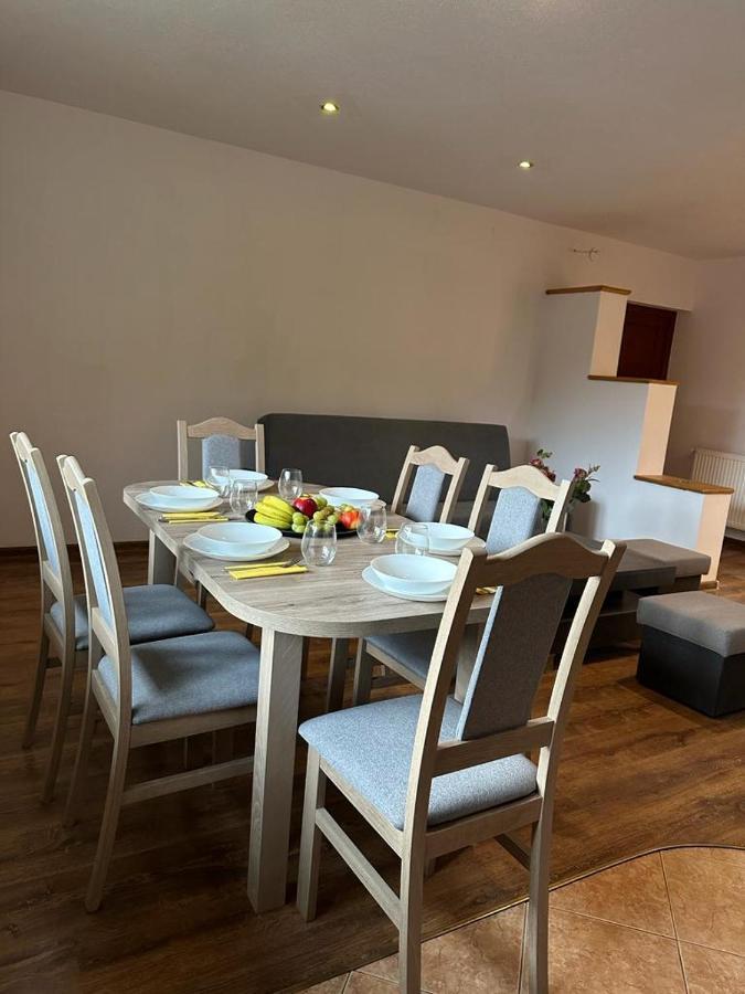 Appartement Agroturystyka Alpaka Konradow à Konradow  Extérieur photo